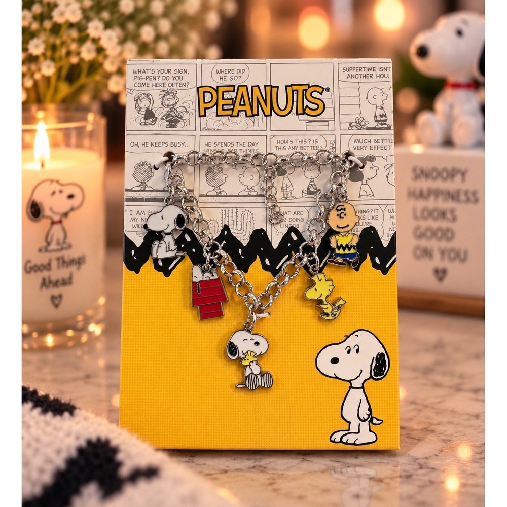 Peanuts Snoopy Charlie Brown Woodstock Enameled Charm Bracelet Silver Tone New